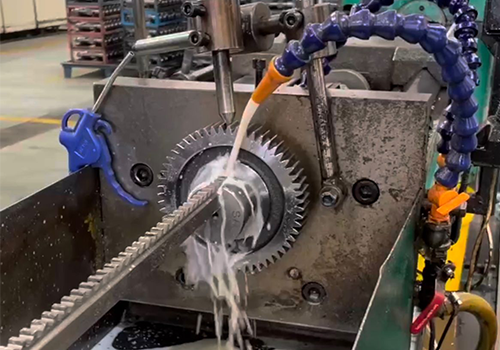 Протяжка зубчатых колес на протяжной машине